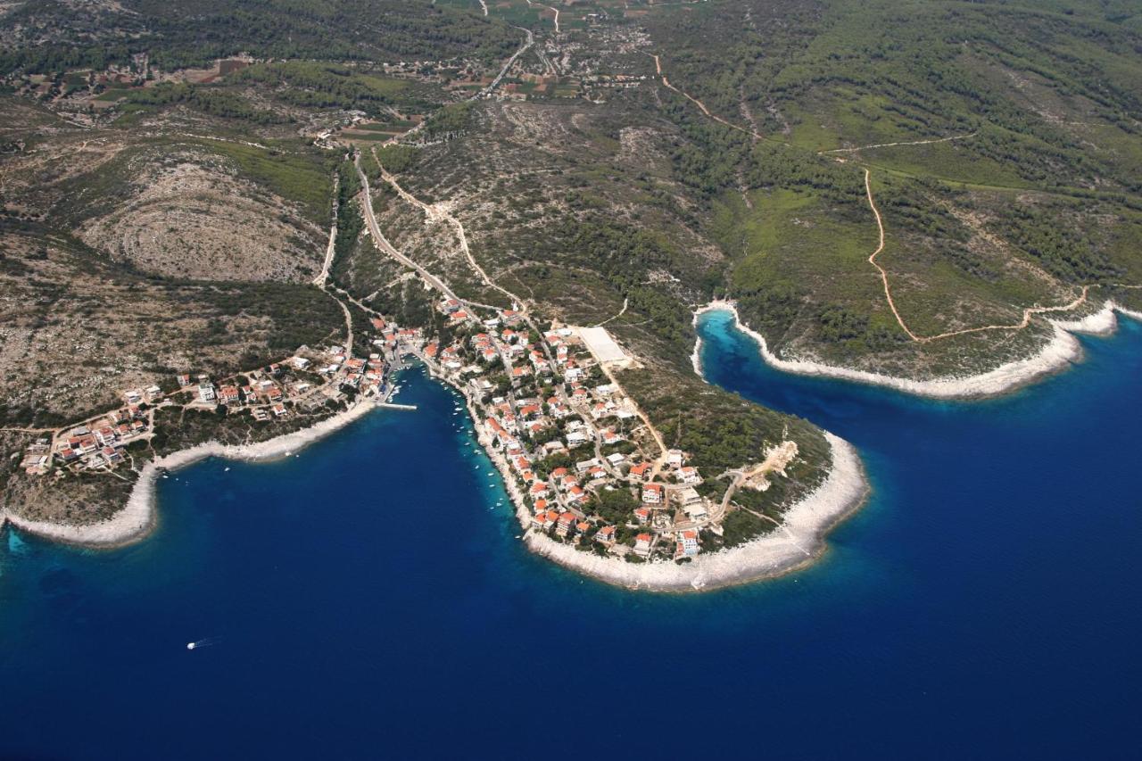 Family Friendly Apartments With A Swimming Pool Zavalatica, Korcula - 183 외부 사진