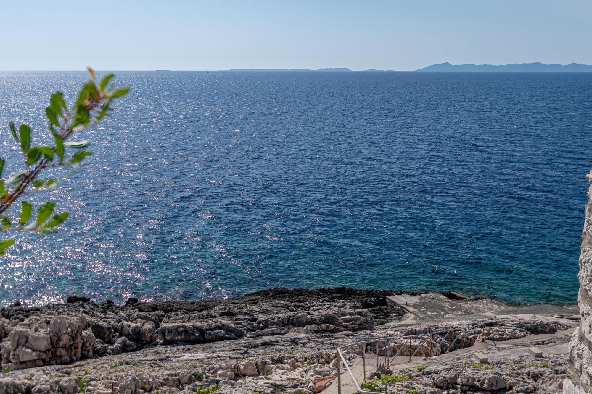 Family Friendly Apartments With A Swimming Pool Zavalatica, Korcula - 183 외부 사진