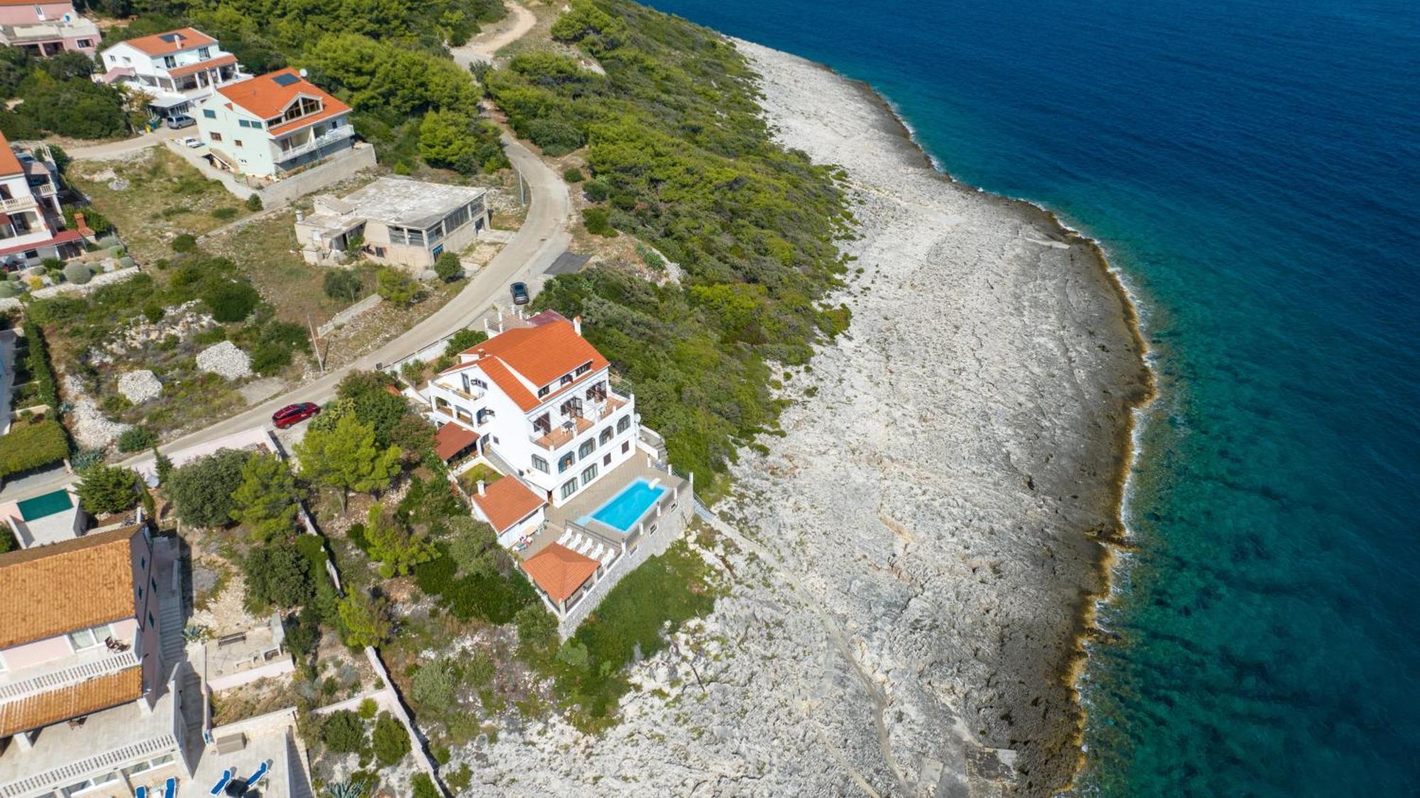 Family Friendly Apartments With A Swimming Pool Zavalatica, Korcula - 183 외부 사진