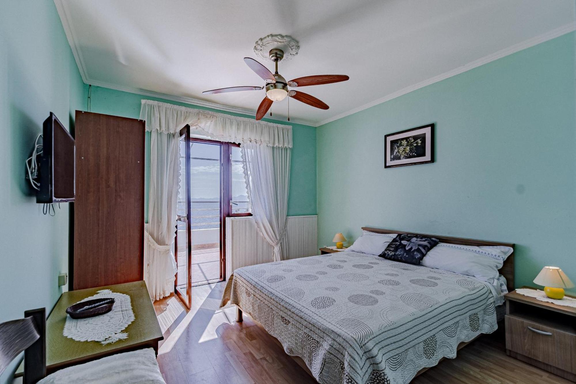 Family Friendly Apartments With A Swimming Pool Zavalatica, Korcula - 183 외부 사진