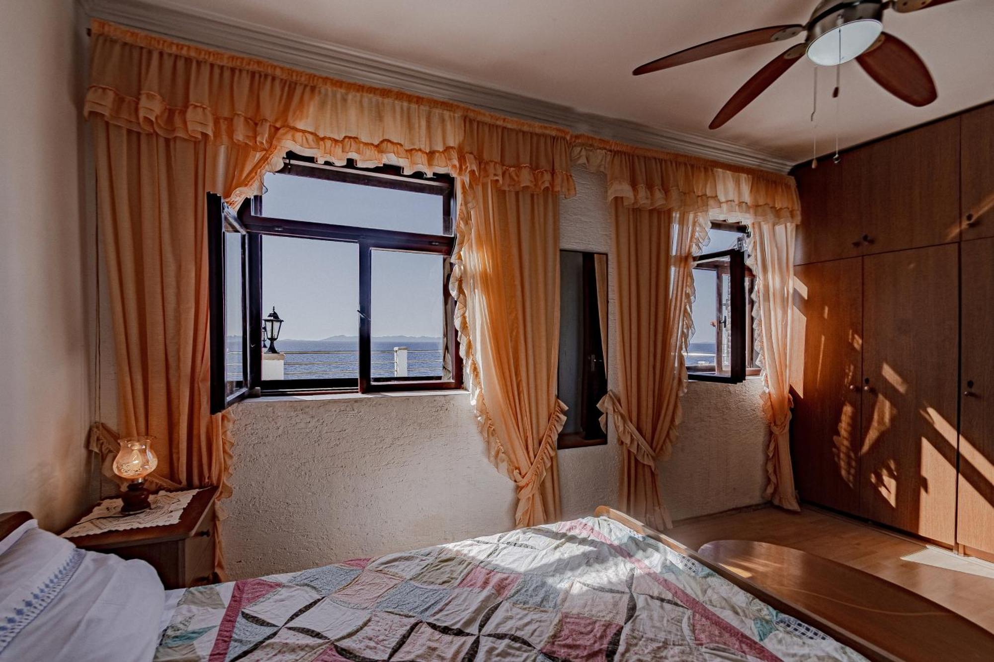 Family Friendly Apartments With A Swimming Pool Zavalatica, Korcula - 183 객실 사진